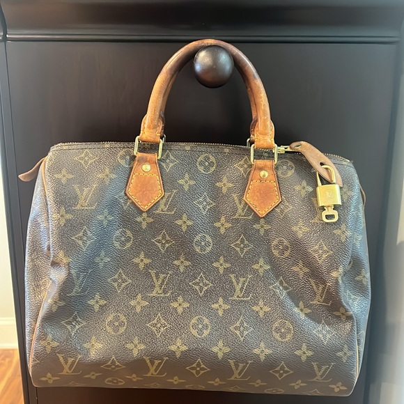 Louis Vuitton Monogram Speedy 30 - Picture 2 of 16